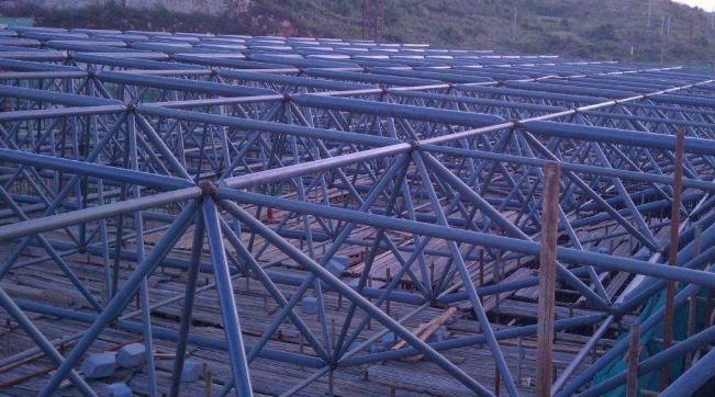 宜昌概述网架加工中对钢材的质量的过细恳求